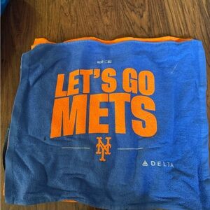 Various Blue & Orange New York Mets Towels (7)